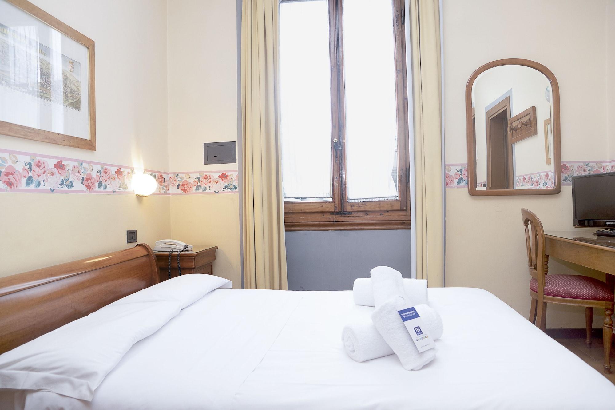 Ih Hotels Firenze Select Luaran gambar