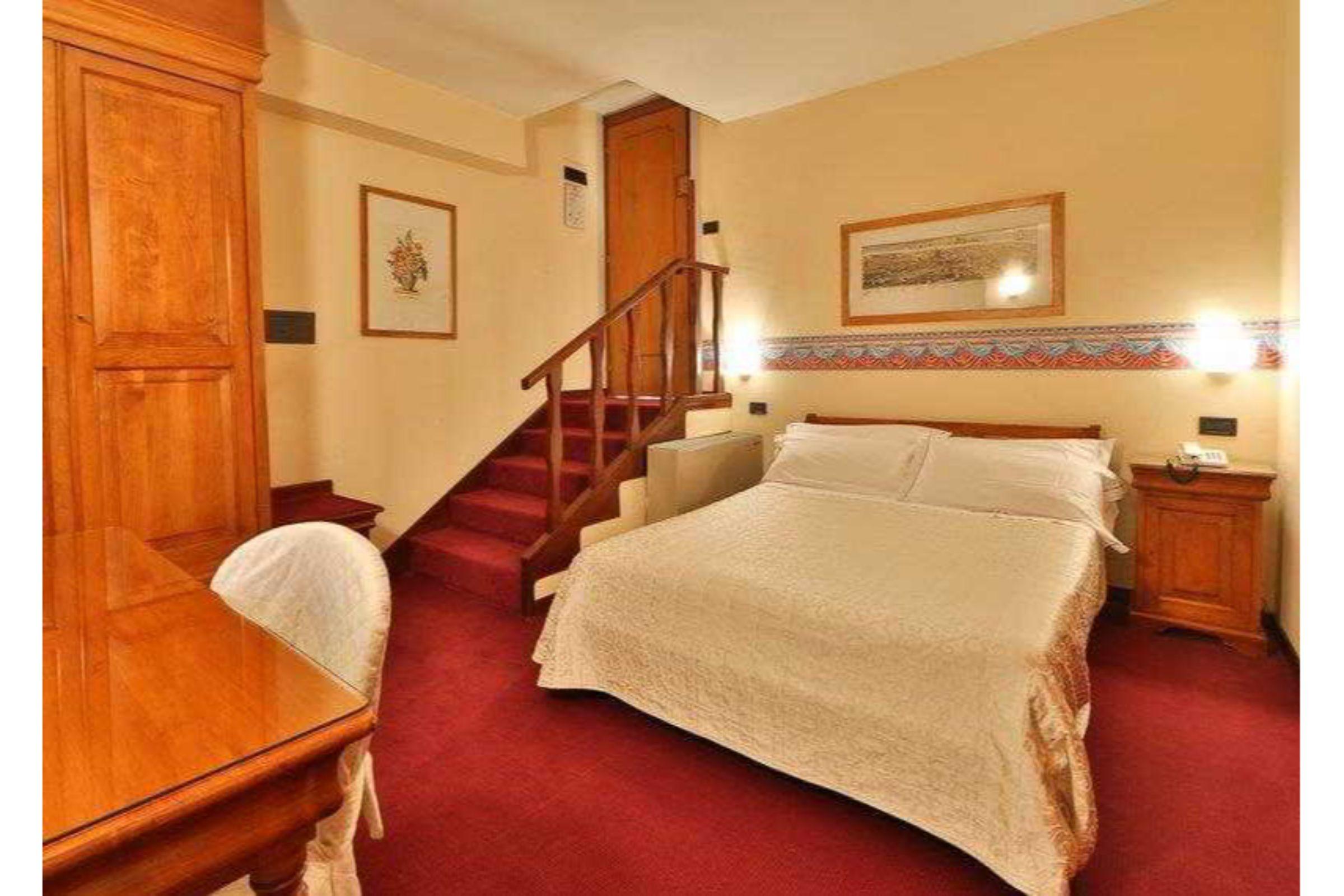Ih Hotels Firenze Select Luaran gambar