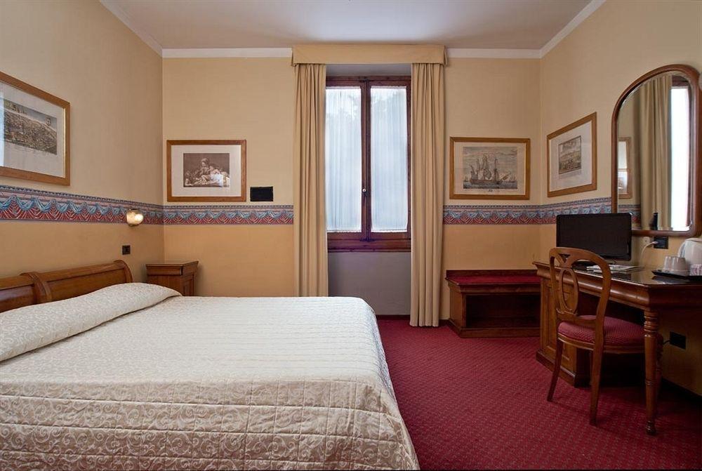 Ih Hotels Firenze Select Luaran gambar
