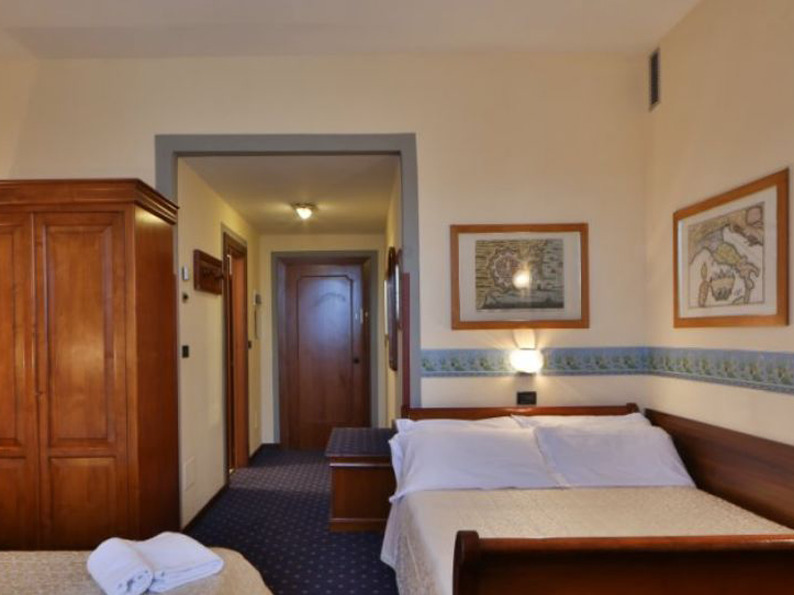Ih Hotels Firenze Select Luaran gambar