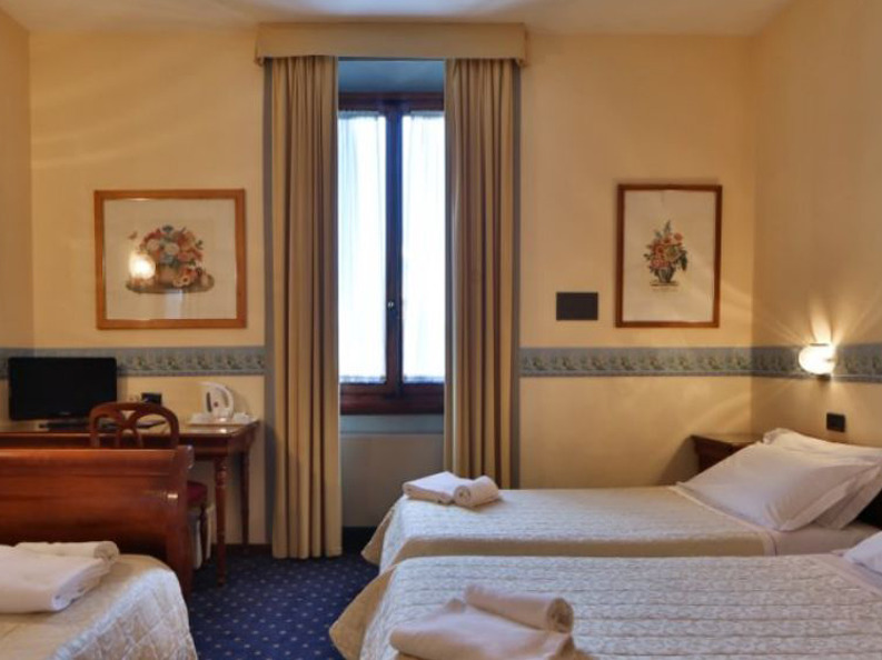 Ih Hotels Firenze Select Luaran gambar